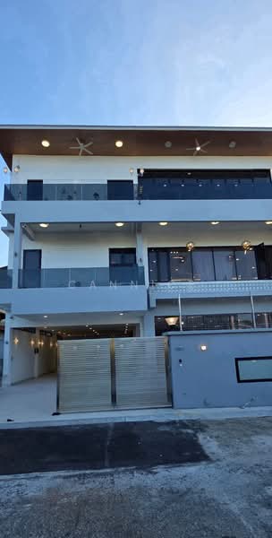Bungalow House for Sale in Seksyen 6 (Kota Damansara) - Cannice You - PropertyGuru.com.my