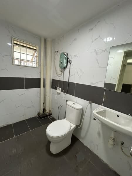 Pangsapuri untuk Dijual di Starville - Ben Lor - PropertyGuru.com.my