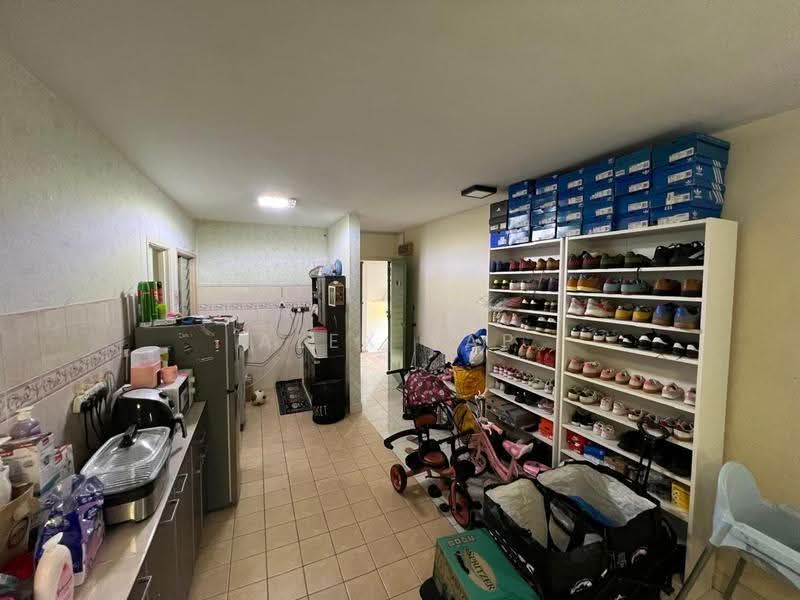 Pangsapuri untuk Dijual di Flora Damansara Apartment - Alex Yap - Kitchen - PropertyGuru.com.my