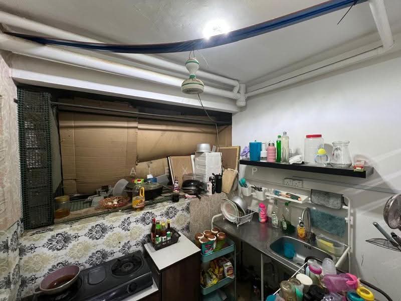 Pangsapuri untuk Dijual di Flora Damansara Apartment - Alex Yap - Kitchen - PropertyGuru.com.my