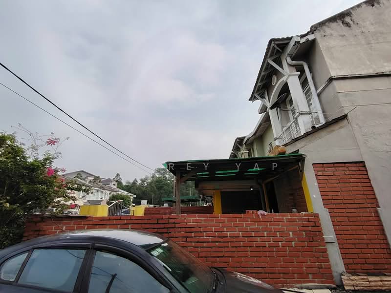 Rumah Teres 2 Tingkat untuk Dijual di Taman Puncak Jalil (Seri Kembangan) - Jeffrey Yap - Exterior - PropertyGuru.com.my