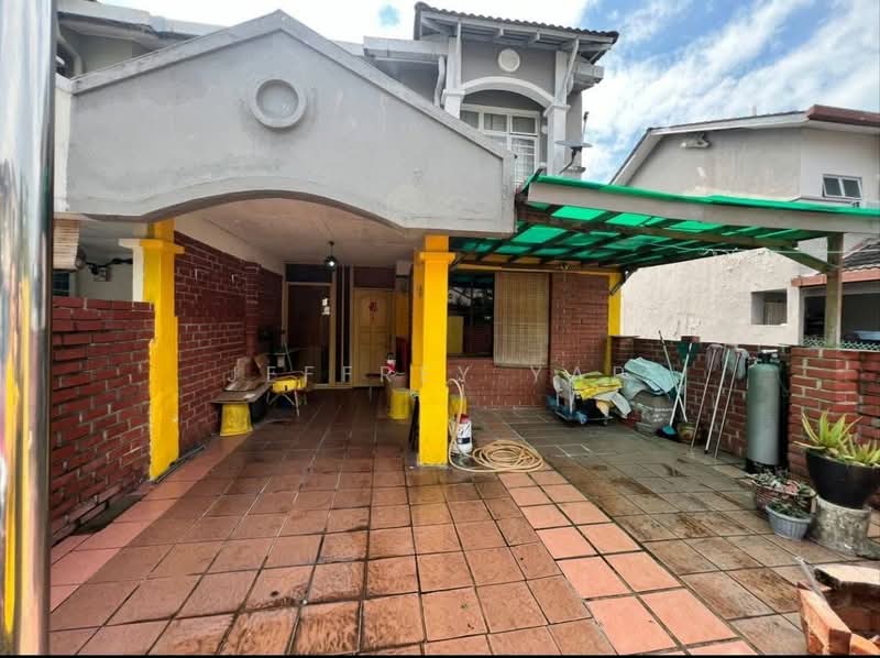 Rumah Teres 2 Tingkat untuk Dijual di Taman Puncak Jalil (Seri Kembangan) - Jeffrey Yap - Exterior - PropertyGuru.com.my