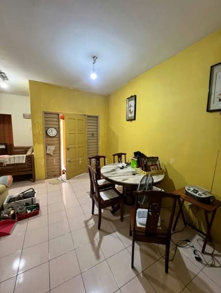 Rumah Teres 2 Tingkat untuk Dijual di Taman Puncak Jalil (Seri Kembangan) - Jeffrey Yap - Dining Room - PropertyGuru.com.my