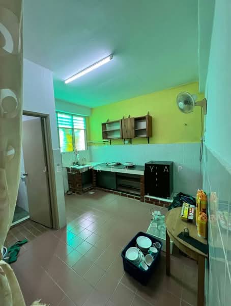 Rumah Teres 2 Tingkat untuk Dijual di Taman Puncak Jalil (Seri Kembangan) - Jeffrey Yap - Kitchen - PropertyGuru.com.my