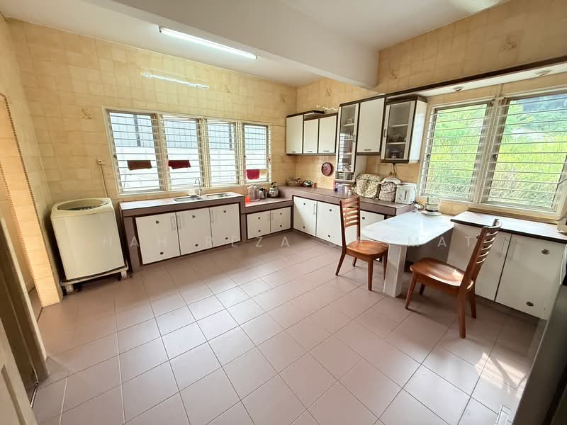 Bungalow for Sale in Taman Sri Andalas (Klang) - SHAH REZA SASMAT - PropertyGuru.com.my