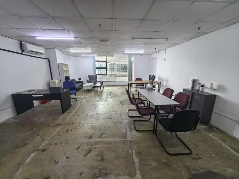 Pejabat untuk Disewa di Sungai Besi (Kuala Lumpur) - Daren Tan - Living Room - PropertyGuru.com.my