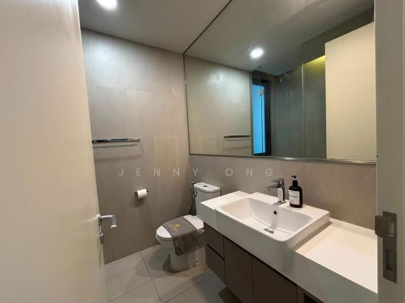 Kediaman Servis untuk Dijual di ViiA Residences - Jenny Ong - Bathroom - PropertyGuru.com.my