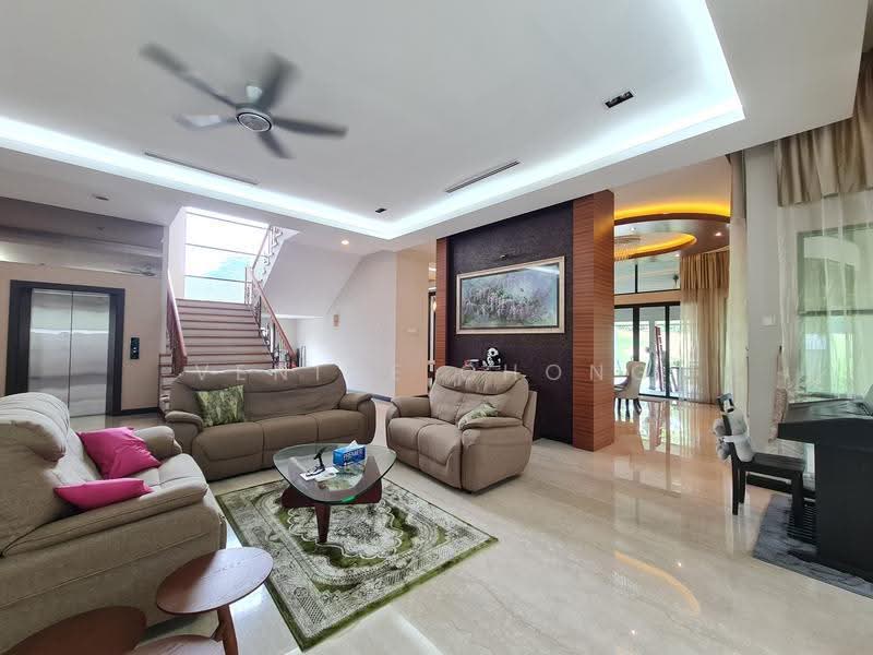 Bungalow House for Sale in Mines Resort City (Seri Kembangan) - Venice Chong - Living Room - PropertyGuru.com.my