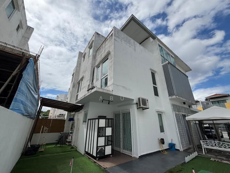 Semi-Detached House for Sale in Taman Nadayu 92 (Kajang) - Abu Mansur - PropertyGuru.com.my