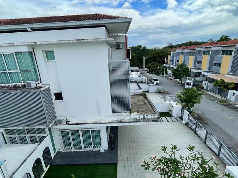 Semi-Detached House for Sale in Taman Nadayu 92 (Kajang) - Abu Mansur - PropertyGuru.com.my