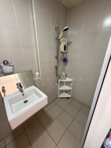 Service Residence for Sale at Suria Jelutong - SHAH REZA SASMAT - PropertyGuru.com.my