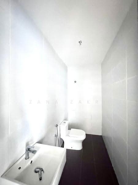 Semi-Detached House for Sale in Taman Melawati (Ulu Kelang) - Zana Zakri - 2nd Bedroom - PropertyGuru.com.my