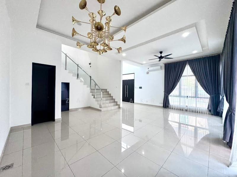 Semi-Detached House for Sale in Taman Melawati (Ulu Kelang) - Zana Zakri - Family Hall - Ground Floor - PropertyGuru.com.my