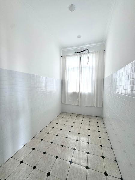 Semi-Detached House for Sale in Taman Melawati (Ulu Kelang) - Zana Zakri - Kitchen / Dining area - PropertyGuru.com.my