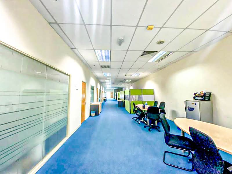 Office for Rent in Cyber 4 (Cyberjaya) - Jen Lau - Corridor - PropertyGuru.com.my