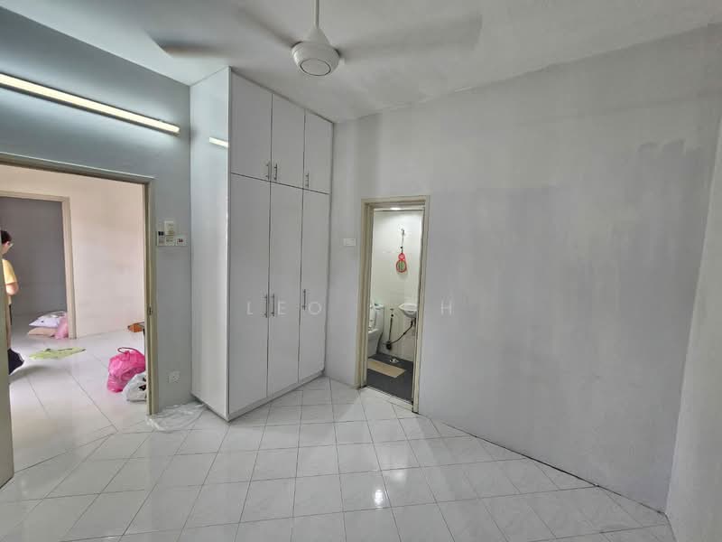 Pangsapuri untuk Dijual di Pangsapuri Putra Indah - Leo Koh - Interior - PropertyGuru.com.my
