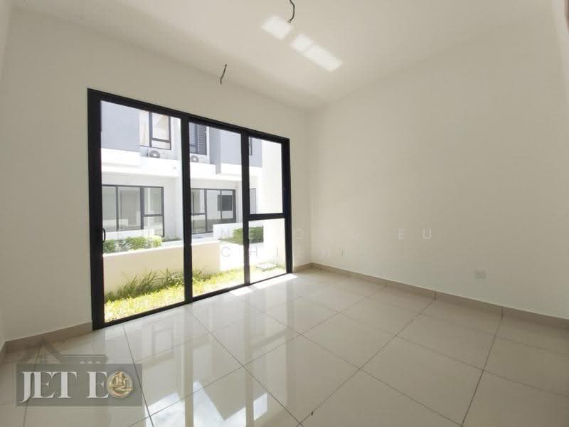 Rumah Teres 2-Tingkat untuk Dijual di Kampung Teluk Panglima Garang (Telok Panglima Garang) - Eugene Ong Eu chieh - PropertyGuru.com.my