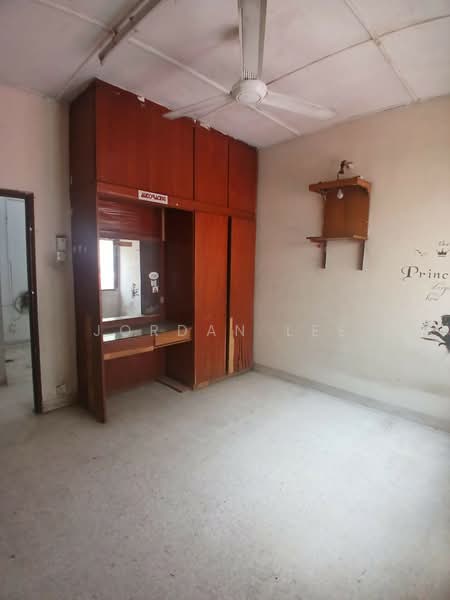 1-storey Terraced House for Sale in Taman Lucky (Bangsar) - Jordan Lee - Bedroom - PropertyGuru.com.my