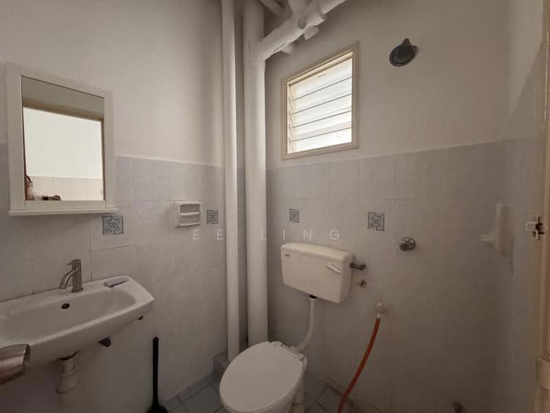 Apartment for Sale at Semarak Apartment - EE Ling - Bathroom - PropertyGuru.com.my