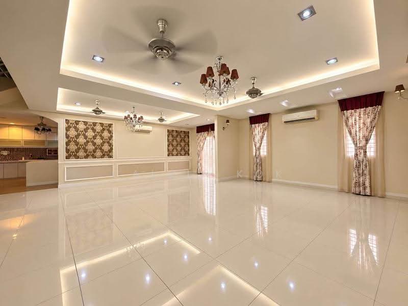 Rumah Berkembar untuk Dijual di Taman Jelok Impian (Kajang) - Calvin Kok - Living Room - PropertyGuru.com.my