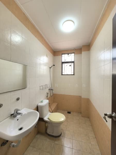 Semi-Detached House for Sale in Bandar Bukit Tinggi 2 (Klang) - Vivan Tan - Bathroom - PropertyGuru.com.my