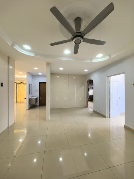 Semi-Detached House for Sale in Bandar Bukit Tinggi 2 (Klang) - Vivan Tan - Living Room - PropertyGuru.com.my
