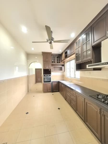 Semi-Detached House for Sale in Bandar Bukit Tinggi 2 (Klang) - Vivan Tan - Kitchen - PropertyGuru.com.my