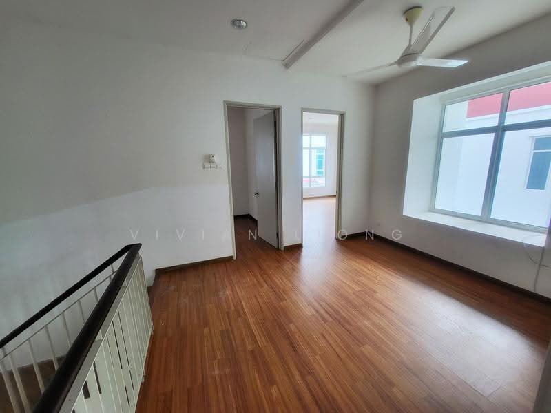 Rumah Berkembar untuk Dijual di Taman Pelangi Semenyih 2 (Semenyih) - Vivian Liong - Family Hall - 1st floor - PropertyGuru.com.my