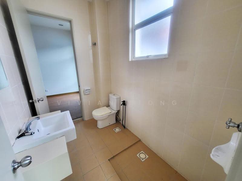 Rumah Berkembar untuk Dijual di Taman Pelangi Semenyih 2 (Semenyih) - Vivian Liong - Bathroom - 1st floor - PropertyGuru.com.my