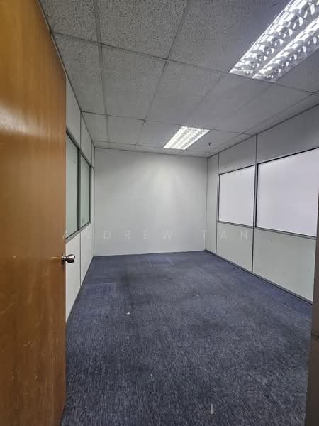 Office for Sale in Seksyen 16 (Petaling Jaya) - Andrew Tan - Interior - PropertyGuru.com.my