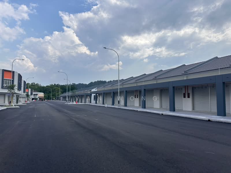 Kedai untuk Dijual di Bandar Puncak Alam (Puncak Alam) - Ivan Wong - PropertyGuru.com.my