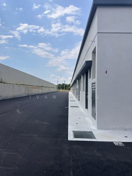 Kedai untuk Dijual di Bandar Puncak Alam (Puncak Alam) - Ivan Wong - PropertyGuru.com.my