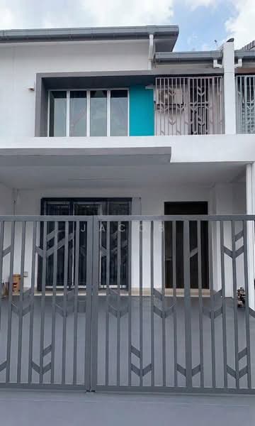 2-storey Terraced House for Rent in Bandar Serenia (Dengkil) - Jacob Simmon - PropertyGuru.com.my