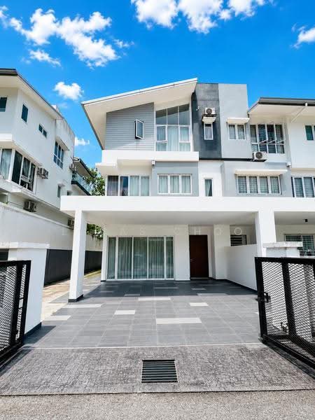 Rumah Berkembar untuk Dijual di Taman Melawati (Ulu Kelang) - Lucas Choo - Exterior - PropertyGuru.com.my