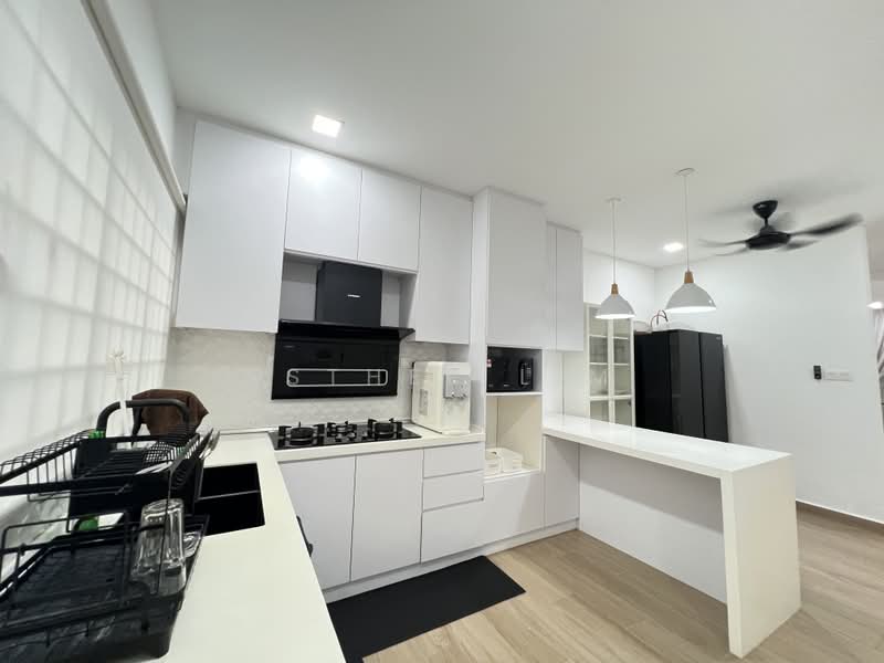 2-storey Terraced House for Rent in Kota Damansara (Selangor) - Esther Lim - Kitchen - PropertyGuru.com.my