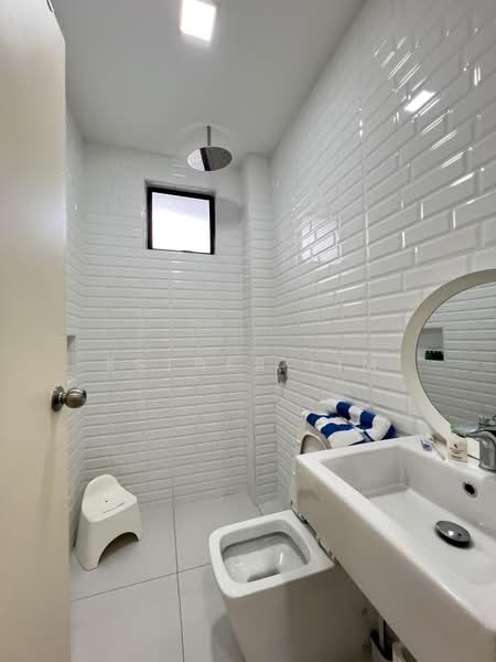 2-storey Terraced House for Rent in Kota Damansara (Selangor) - Esther Lim - Bathroom - PropertyGuru.com.my