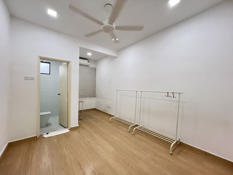 2-storey Terraced House for Rent in Kota Damansara (Selangor) - Esther Lim - Bathroom - PropertyGuru.com.my
