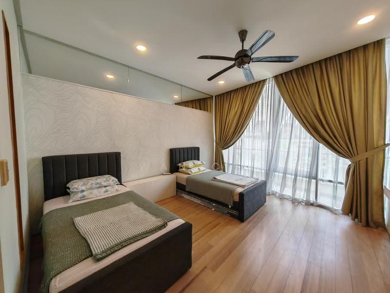 Service Residence for Sale at The Oval - Wan CH - Bedroom - PropertyGuru.com.my