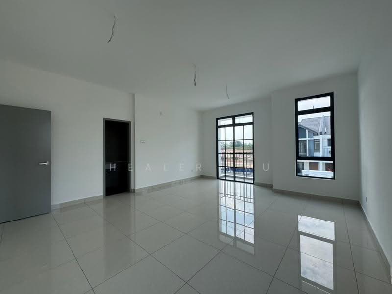 2-storey Terraced House for Sale in Nusa Melati (Gelang Patah) - Healer Lau - PropertyGuru.com.my