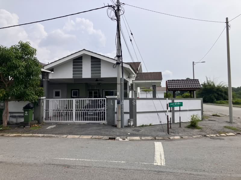 1-storey Terraced House for Sale in Bandar Lahat Baru (Lahat) - Nicholas Poh - PropertyGuru.com.my