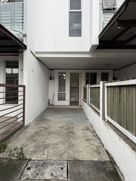 Townhouse for Sale in Bandar Utama (Selangor) - Joey Wong - Exterior - PropertyGuru.com.my