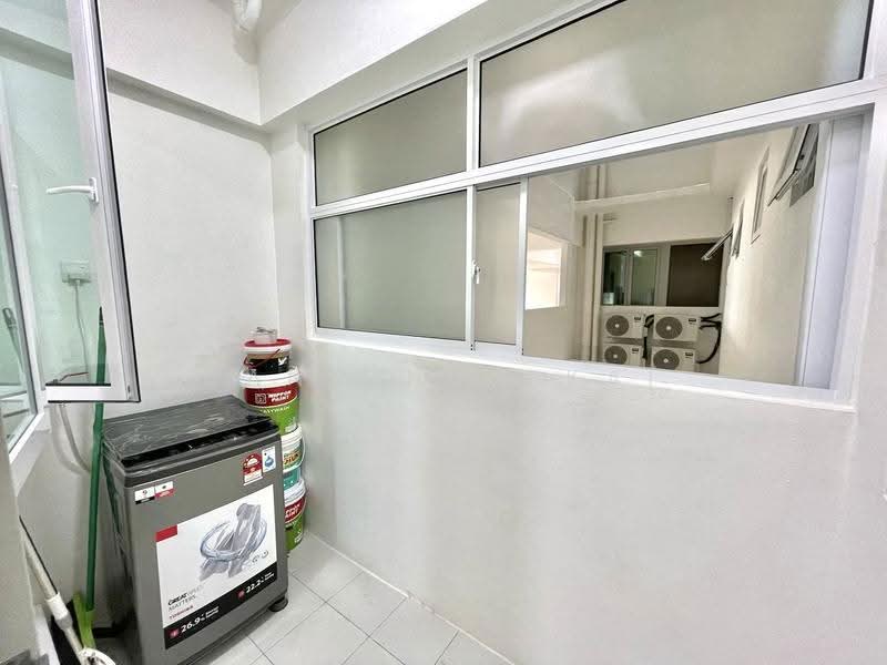 Kondominium untuk Disewa di The Zen - Gan Chun Kai - Balcony - PropertyGuru.com.my