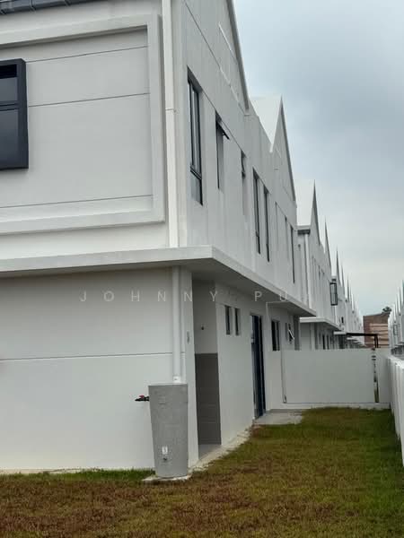 Rumah Berkembar untuk Dijual di Elmina (Shah Alam) - Johnny Pua - PropertyGuru.com.my