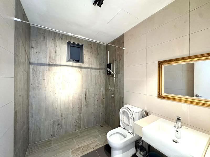 Servis Apartment untuk Disewa di Arte S - Gan Chun Kai - Bathroom - PropertyGuru.com.my