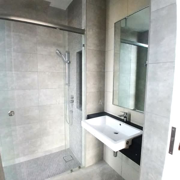 Servis Apartment untuk Dijual di The Sentral Suites - Nisha . - Bathroom - PropertyGuru.com.my