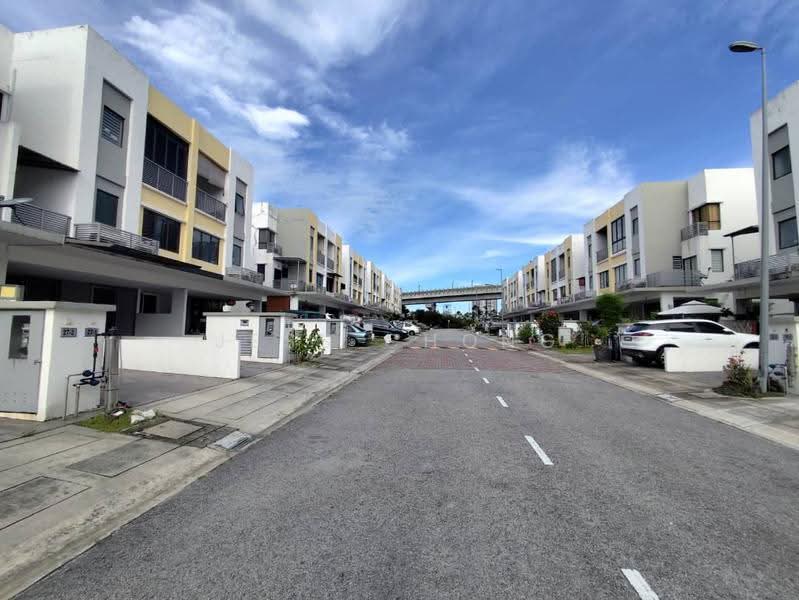 Townhouse for Sale in 16 Sierra (Puchong) - Jess Chong - PropertyGuru.com.my