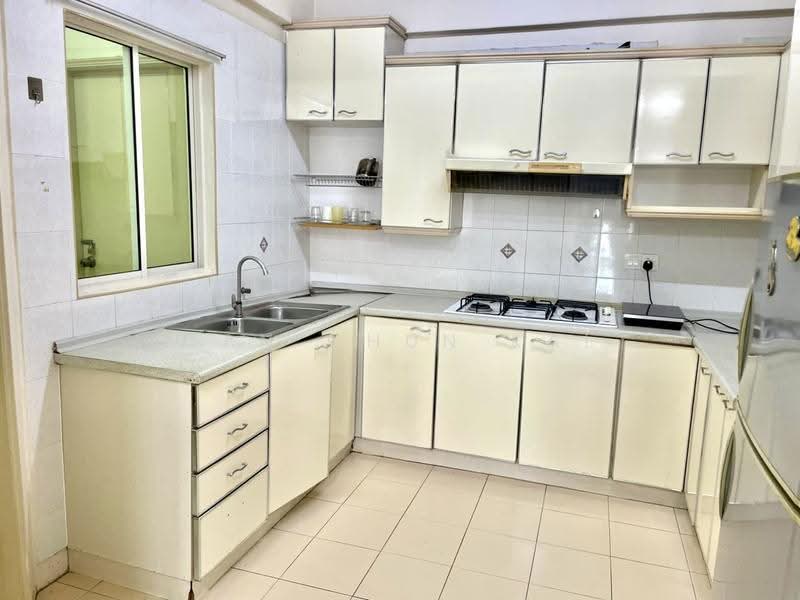 Condominium for Rent at Gold Coast Resort Condominium - Gan Chun Kai - Kitchen - PropertyGuru.com.my