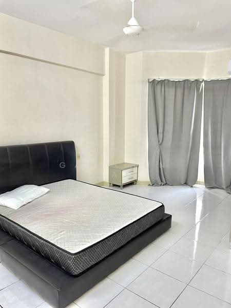 Condominium for Rent at Gold Coast Resort Condominium - Gan Chun Kai - Bedroom - PropertyGuru.com.my
