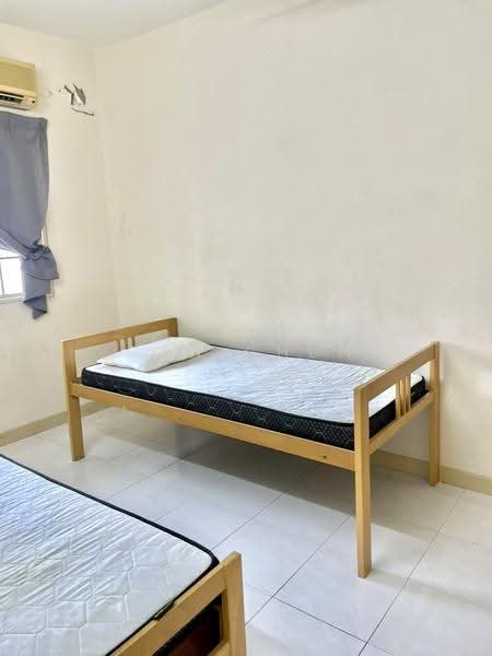 Condominium for Rent at Gold Coast Resort Condominium - Gan Chun Kai - Bedroom - PropertyGuru.com.my