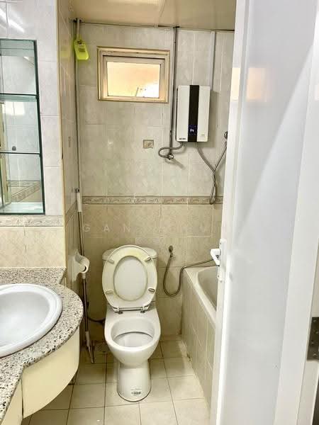 Condominium for Rent at Gold Coast Resort Condominium - Gan Chun Kai - Bathroom - PropertyGuru.com.my